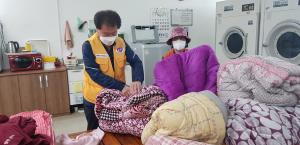 경주시 월성동, 적십자첨성대봉사단 `이불 빨래` 봉사 