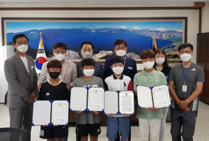경주시 성건동, 조길영 체육회장 `흥무초 장학금 100만원 기탁` 