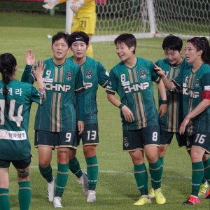 경주 한수원 여자축구단. WK리그 서울시청 전 `완승`