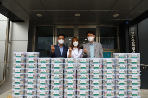 경주시 문무대왕면, 경주연합의원 국민건강검진센터 `사랑의 의료키트` 기탁