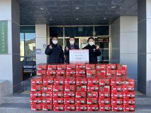 경주시 선도동, (주)홍익종합건설 `사랑의 라면 100박스` 기탁 