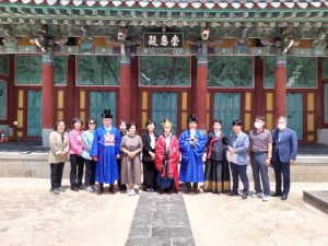 경주교육지원청교육장. 초등학교 교장단 `숭혜전` 참배