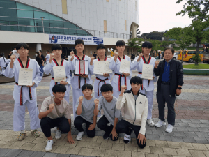 경주 신라중, 제32회 경북도지사기타기태권도대회 `종합우승` 쾌거