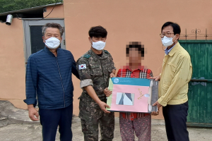 경주시 북경주행정복지센터, 육군 제50사단 태풍 `힌남노` 침수 피해 가구 생필품 전달