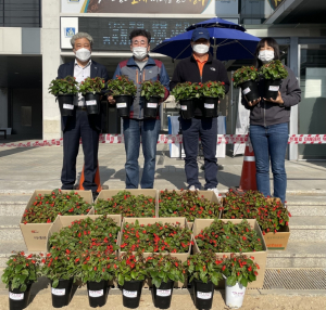 경주시 외동읍, 지역사회보장협의체 `반려식물 나눔`