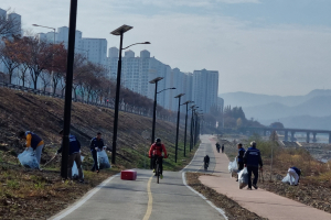 경주시 황성동, 서라벌로타리클럽 형산강변 환경정비활동 펼쳐