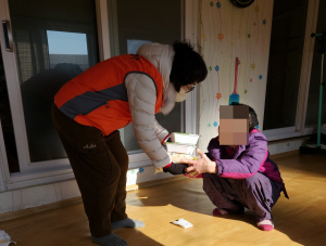 경주시 건천읍, 지역사회보장협의체 설맞이 떡국 떡 나눔
