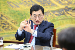 주낙영 경주시장 ˝축산농가 악취문제 해결 대책 마련˝ 주문