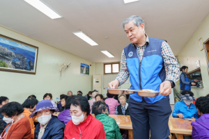 한국수력원자력 월성원자력본부, 무료급식소 찾아 자원봉사 활동 펼쳐