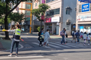 경주시 동천동 `여성자율방범대. 동천파출소` 교통사고 예방활동 전개