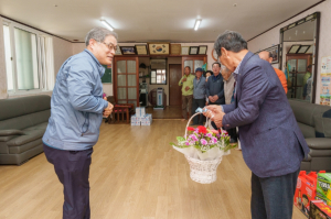 한국수력원자력 월성원자력본부 `어버이 날` 동경주지역 경로단체 위문