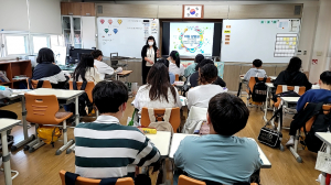 경주시, 감포초 찾아 청소년 이동상담실 운영