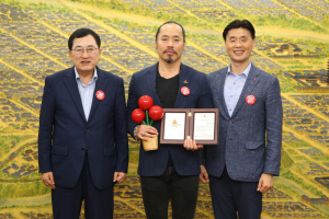 경주시, 아너소사이어티 제25호 ‘허봉욱 OK목장 대표’ 가입