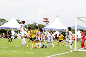 경주시 `2023 화랑대기 전국 유소년축구대회` 팡파르 14일간 열전 돌입