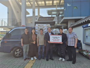 경주시 외동읍, 신라식자재마트 `이웃사랑의 쌀 2000kg` 기탁