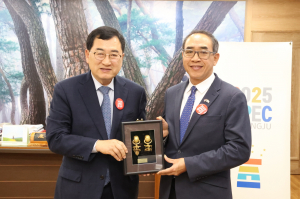 주낙영 경주시장, 타니 쌩랏 주한태국대사 만나 `APEC 준비 협력 논의`