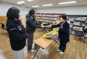“타향살이 외로움, ‘친정 엄마’의 마음으로 보듬다”