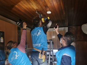 경북남부보훈지청, 현대제철봉사단과 주거안전개선 「미소드림하우스」봉사활동 실시