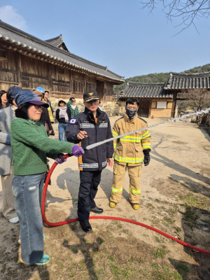 경주소방서, 양동민속마을 주민 대상 ‘체험형 소방안전교육’ 실시
