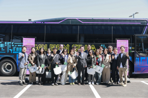 경주시,‘골든 신라 경주 XR 버스’출범…실감형 관광콘텐츠 본격 운영