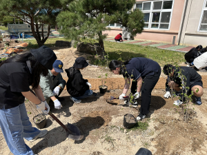경주미래교육지구 산내행복마을학교, 산내중학교  생태교육 및 식재활동 실시
