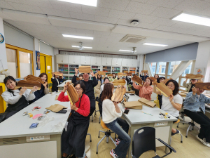 안강제일초 학부모 연수, 유대감과 활력 충전의 장