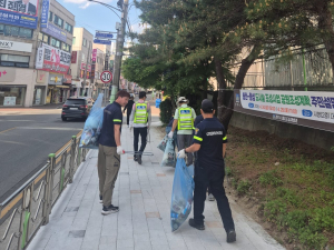 황성동 자율방범대, 깨끗한 황성동을 위해 출동!