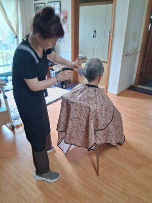 서면지역사회보장협의체,“어르신 이미용지원”사업 실시