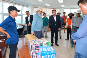 경주시, 해수욕장 바다시청 현장점검… 근무자 노고 격려