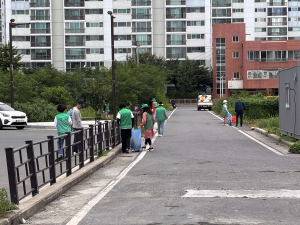황성동 새마을협의회·부녀회,  추석맞이 황성동 공영주차장 환경정비